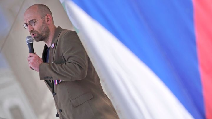 Učitelské noviny daly prostor protimuslimskému aktivistovi i dezinformacím o klimatu