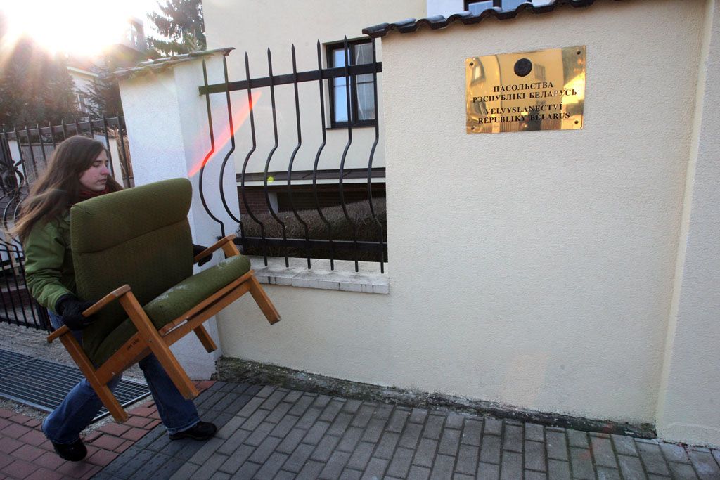Protest před Běloruskou ambasádou.