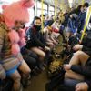 No Pants Subway Ride neboli jízda metrem bez kalhot