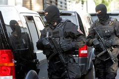 Útok na ambasádu USA spustil razie na srbské islamisty