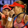 Lucie Hradecká a Andrea Hlaváčková ve finále čtyřhry na Australian Open