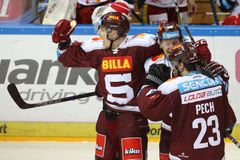 Nůž na krku sparťany probral. Měsíce jsme spali, výmluvy na smůlu teď neplatí, řekl Nedvěd