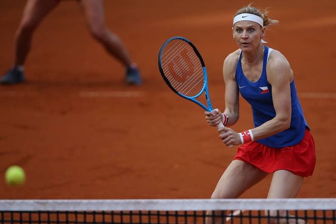 Tenistka Lucie Šafářová při rozlučce s fedcupovou kariérou proti Kanadě