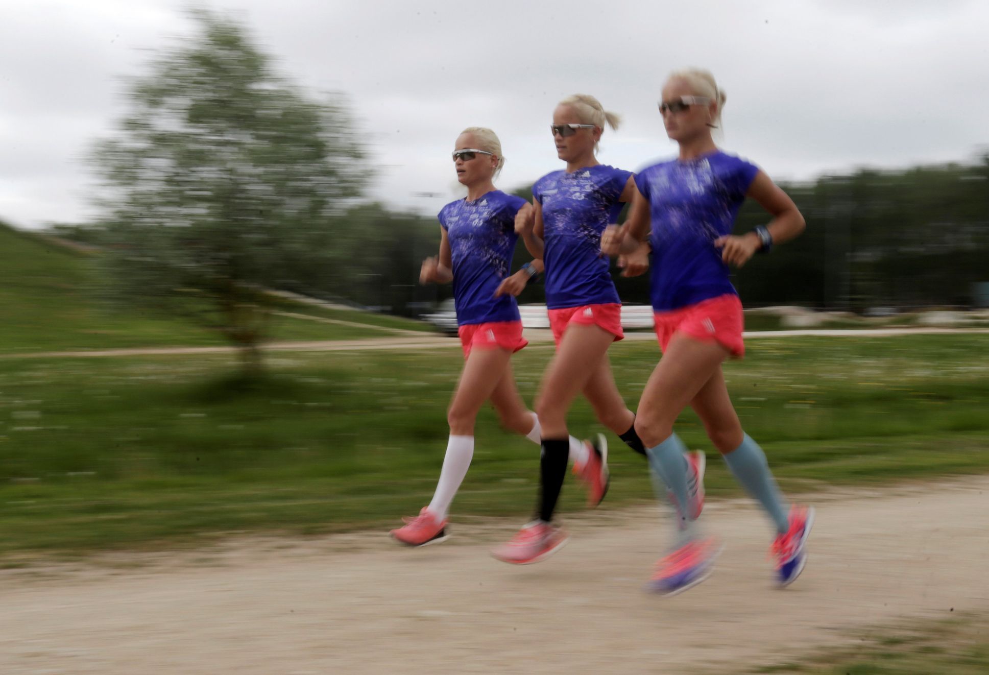 Estonská trojčata Luikovy, maratonské běžkyně jedoucí do Ria