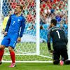 Euro 2016, finále Francie-Portugalsko: Antoine Griezmann - Rui Patricio
