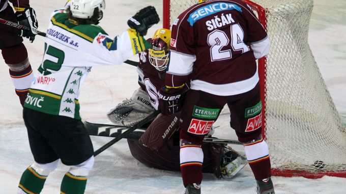 Richard Žemlička se poprvé jako trenér vrátil na Spartu, se kterou svázal celou hokejovou kariéru, s jiným týmem a s Energií vyhrál 4:1.