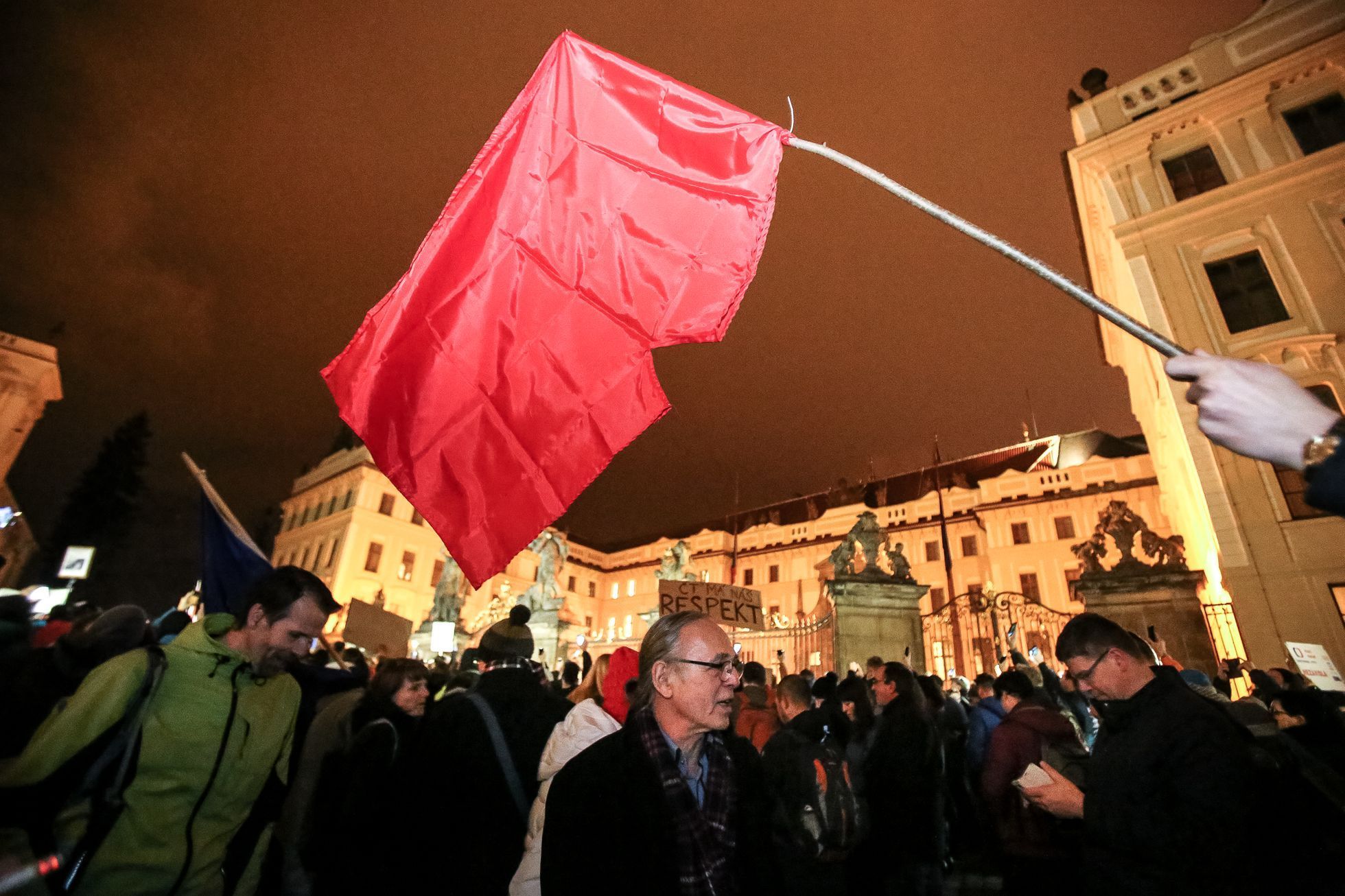 Oslava inaugurace Zemana a demonstrace za svobodná média na Václavském náměstí, Praha, 15.3.2018