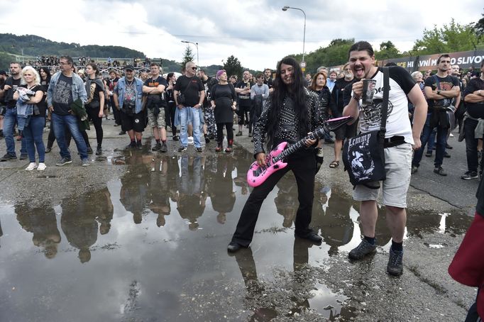 Návštěvníci festivalu Masters of Rock.