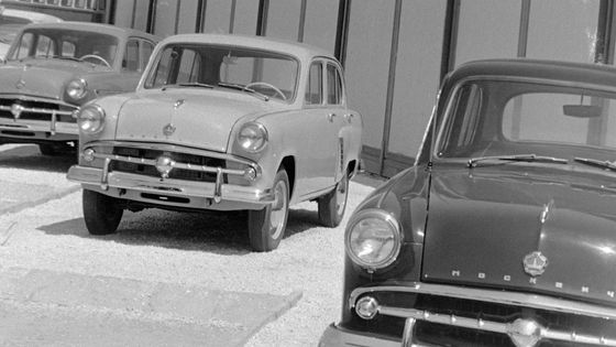 Moskvič 407 se začal vyrábět v roce 1958.