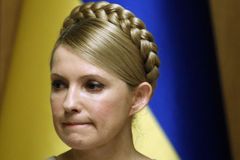 Ukrajinský soud pozastavil platnost voleb prezidenta