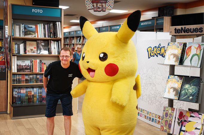 Otevření Pokemon shop in shopu v knihkupectví Luxor na Válavském náměstí v Praze