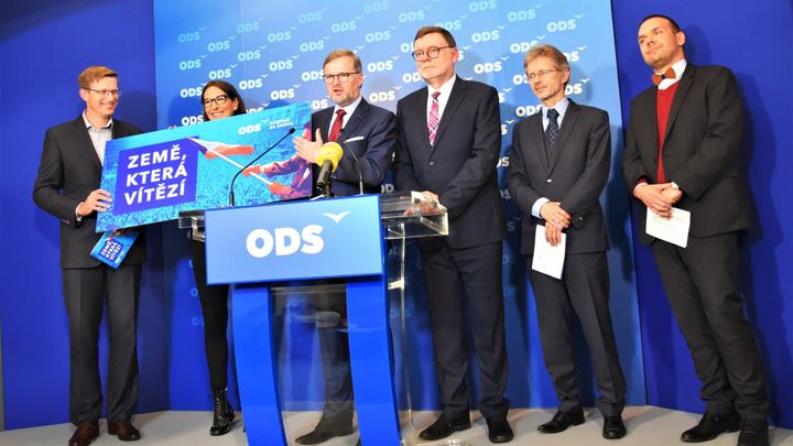 Nový plán ODS: Slibuje garantovaný minimální důchod i daňové volno pro mladé
