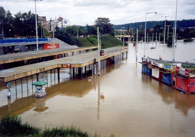 Povodeň 2002 očima obyvatelky pražských Holešovic.