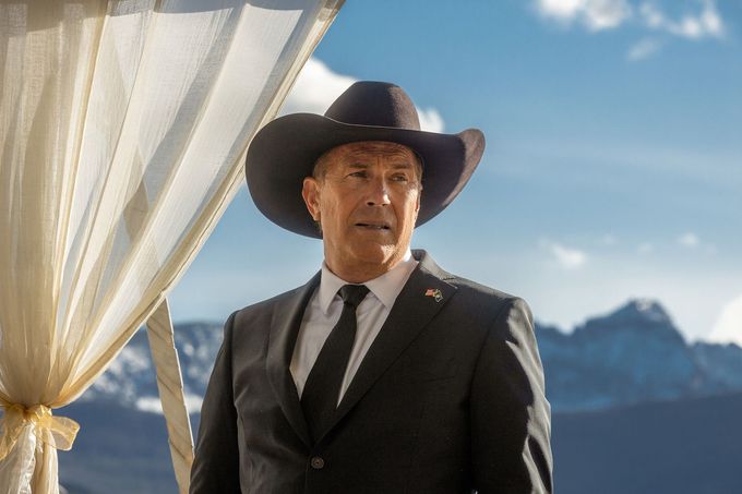 Kevin Costner v seriálu Yellowstone.