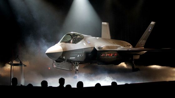 F-35: Neviditelný letoun, co umí zaútočit na Moskvu a stojí 35 tisíc dolarů na hodinu