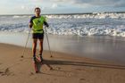 Místo sněhu písek, portugalský očař trénuje na olympiádu. Běžkám propadl v Česku