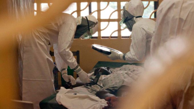 Boj s ebolou v Libérii.