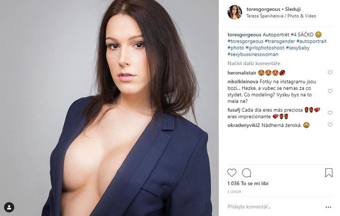 Tereza Španihelová na sociálních sítích vystupuje jako Tores Gorgeous.