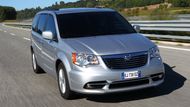 Chrysler / Lancia Voyager (2008-2015). Našli jsme: 2.8 CRDi (najeto 155 000 km), cena 249 900 Kč.