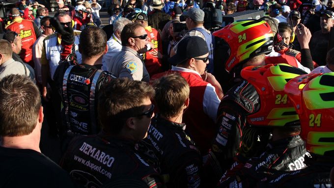 NASCAR 2012:  Jeff Gordon vs.Clint Bowyer