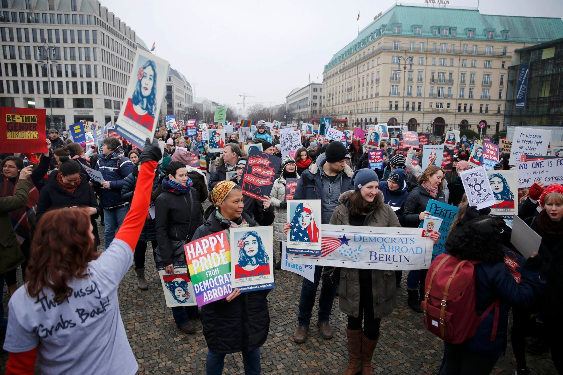 Protesty proti Donaldu Trumpovi v Berlíně.