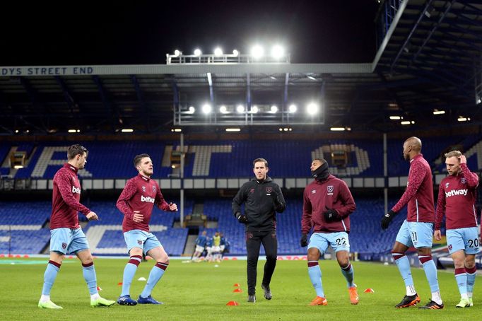 Rozcvička West Ham United před zápasem s Evertonem