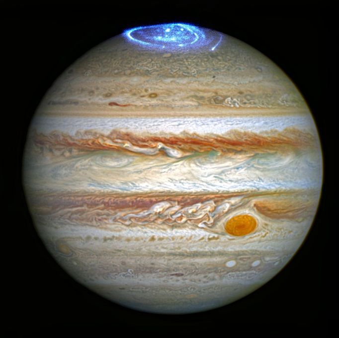 Polární záře na Jupiteru, kterou pořídil Hubbleův vesmírný dalekohled. 201ž