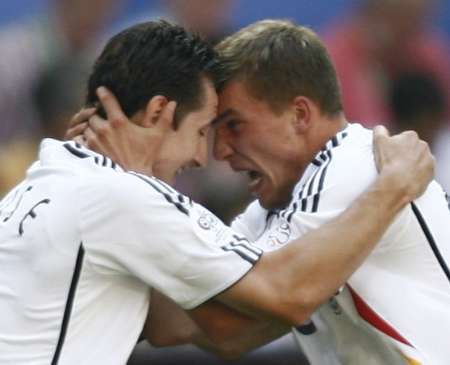 Německo - Švédsko: Klose a Podolski