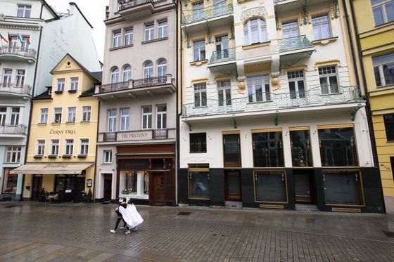 Památkově chráněný, ale opuštěný Felix Zawojski.