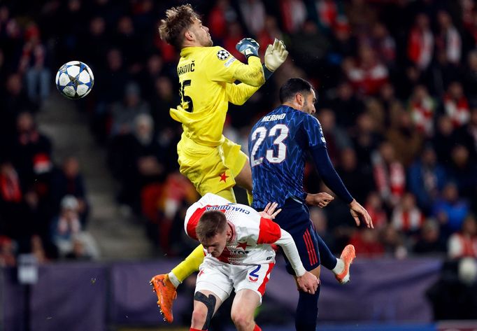 Překonaný Jakub Markovič v zápase Ligy mistrů Slavia - Arsenal