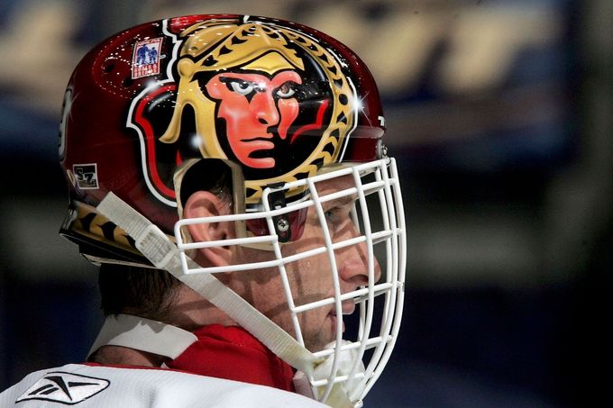 Dominik Hašek v dresu Ottawy Senators