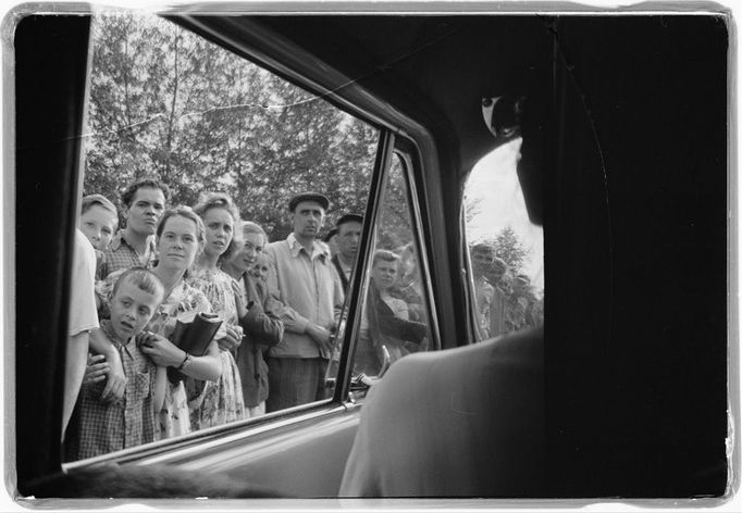 Střední a východní Evropa 50. a 60. let na fotkách amerických fotografů