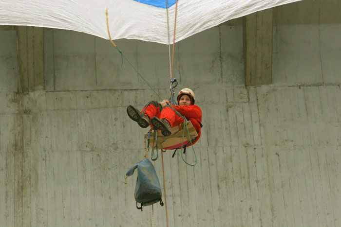 Greenpeace demonstrují na Nuselském mostě v Praze