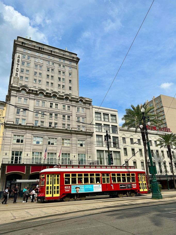 New Orleans. Nejstarší stále fungující tramvajová linka na světě.