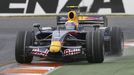 Domácí pilot formule jedna Mark Webber ze stáje Red Bull v průběhu druhého tréninku na VC Austrálie.