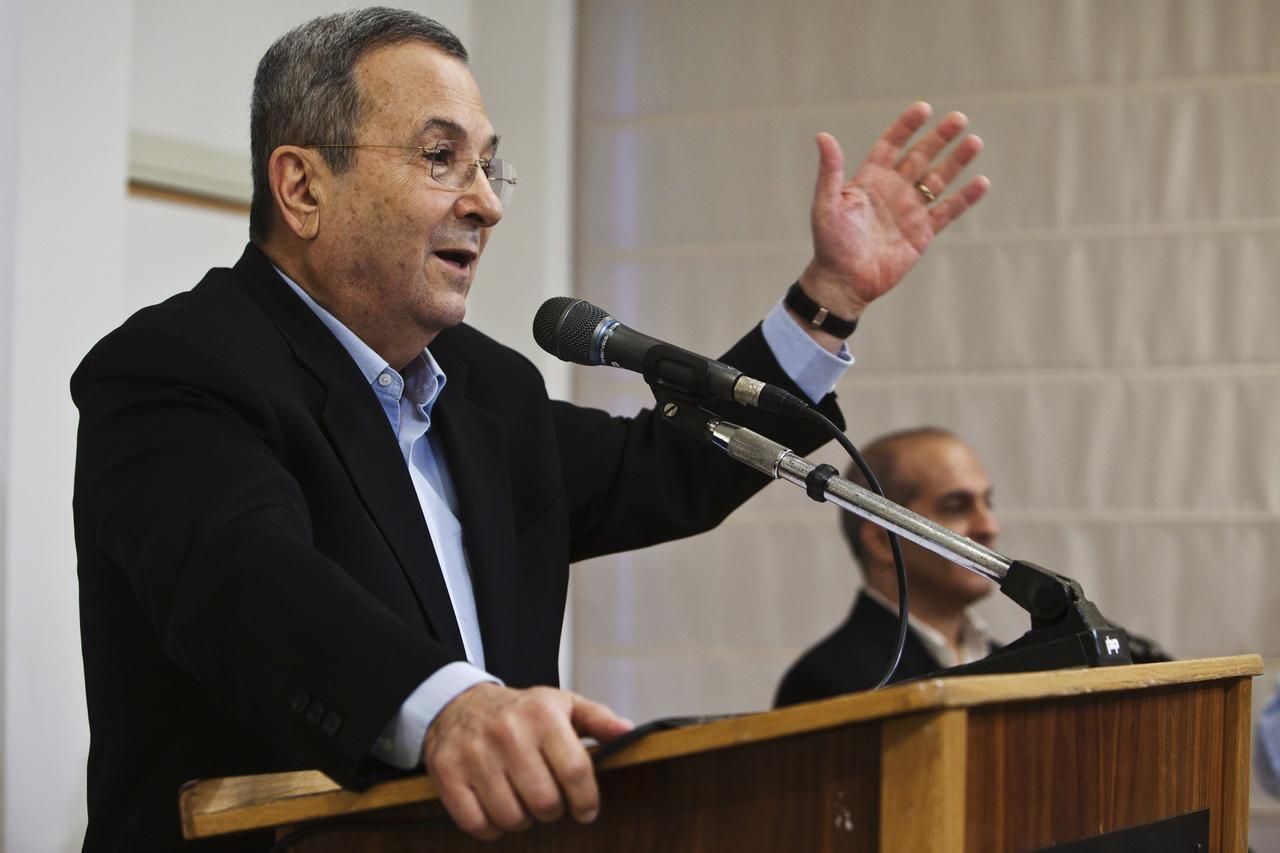 Ehud Barak oznamuje odchod z politiky