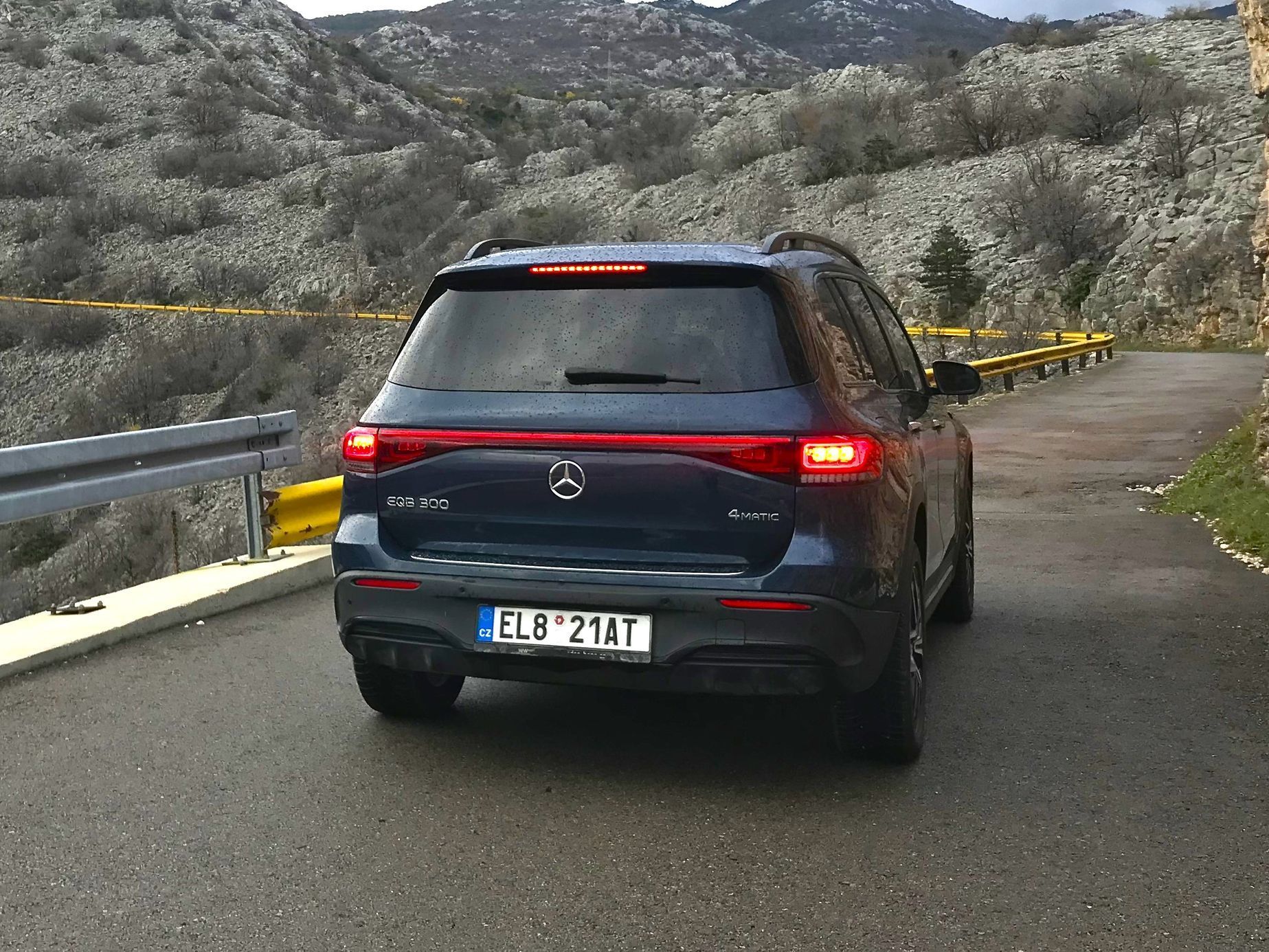 Mercedes EQB