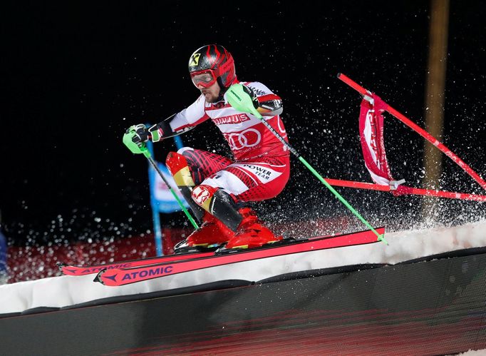 Rakouský lyžař Marcel Hirscher při závodě Světového poháru 2018/19 ve slalomu ve Stockholmu