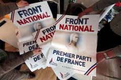Místní volby ve Francii ovládne Le Penová s Národní frontou