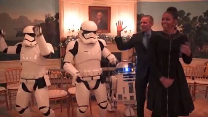 Obamovi slaví den Star Wars