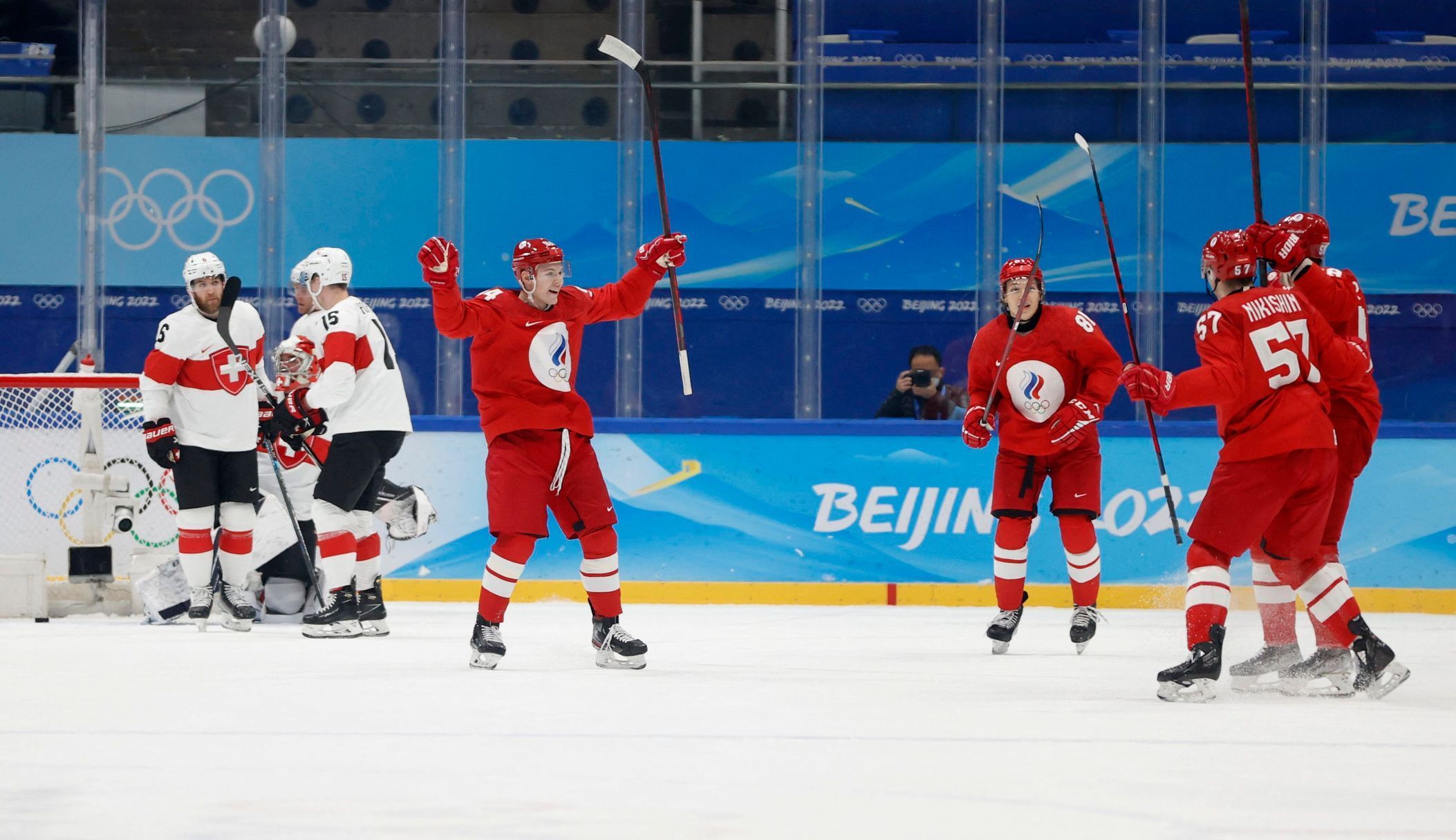 Radost Rusů z prvního gólu proti Švýcarsku