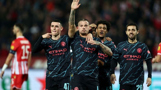 Radost fotbalistů City v utkání Ligy mistrů v Bělehradu