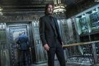 Keanu Reeves zažívá comeback. Nesmrtelný herecký sympaťák se může stát superhrdinou