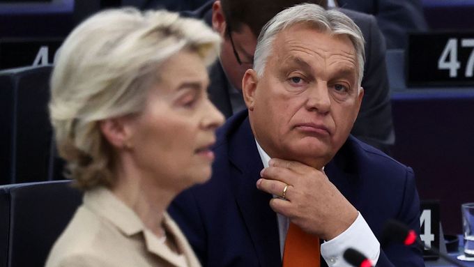 Šéfka Evropské komise Ursula von der Leyenová a maďarský premiér Viktor Orbán.