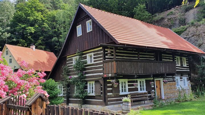 O domácí dovolenou je extrémní zájem. Na víkend se jezdí do Prahy, v týdnu do lázní; Zdroj foto: Archiv Dany Fialové