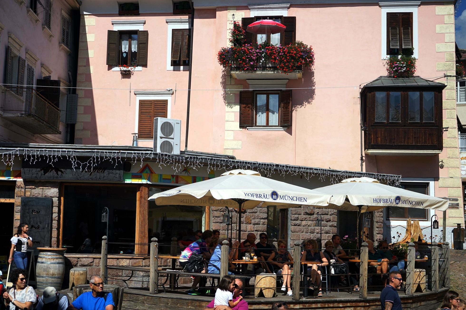 cavalese, testoviny, zena