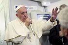 Papež František v květnu navštíví Řecko. Vyjádří solidaritu s uprchlíky
