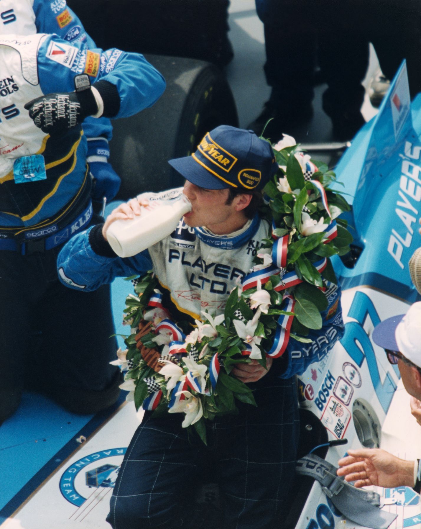 Indy 500: Jacques Villeneuve  slaví triumf v roce 1995