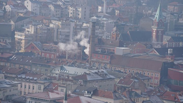 Tady "bílé těsto" zkracuje životy. Evropskou metropoli dusí jedovatý smog
