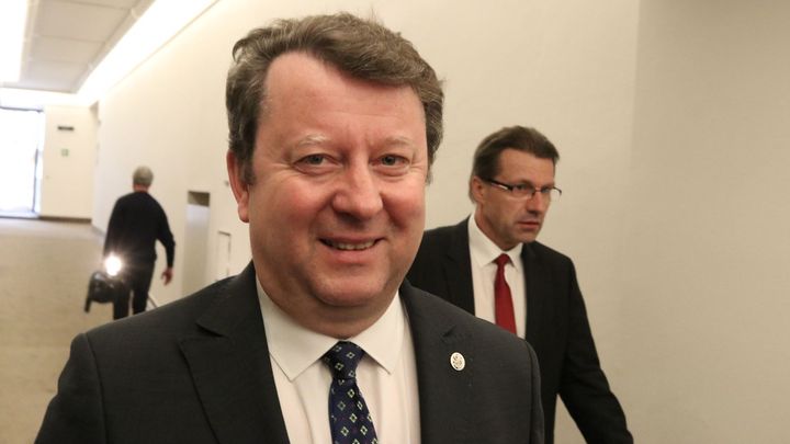 Ministr kultury Staněk zřejmě končí ve vládě, odejít chce ke konci května